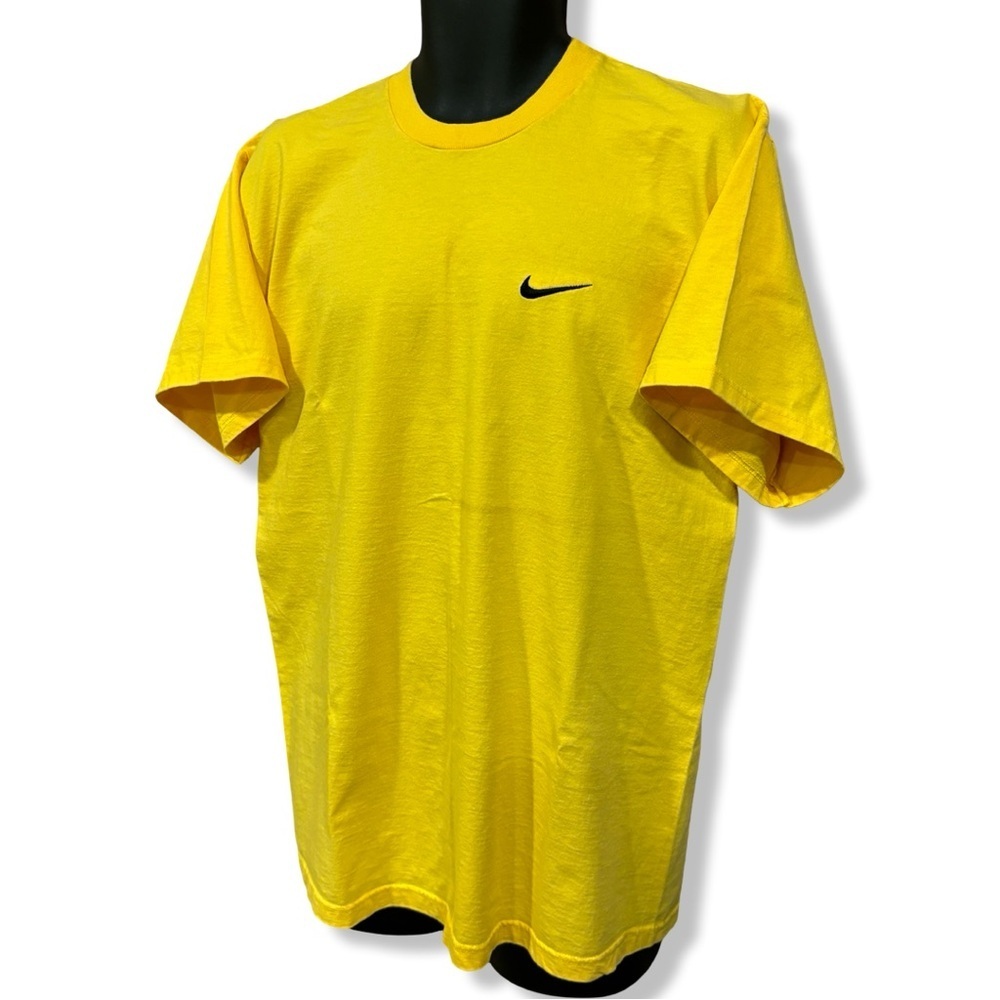 Vintage 90s Nike Swoosh T-Shirt
